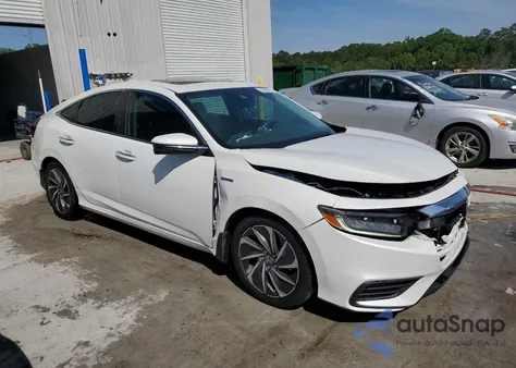 2020 Honda Insight Touring z USA, uszkodzony, nr VIN 19XZE4F90LE011002